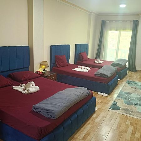Pyramid Stars Inn Nazlet el-Sîsi Kültér fotó
